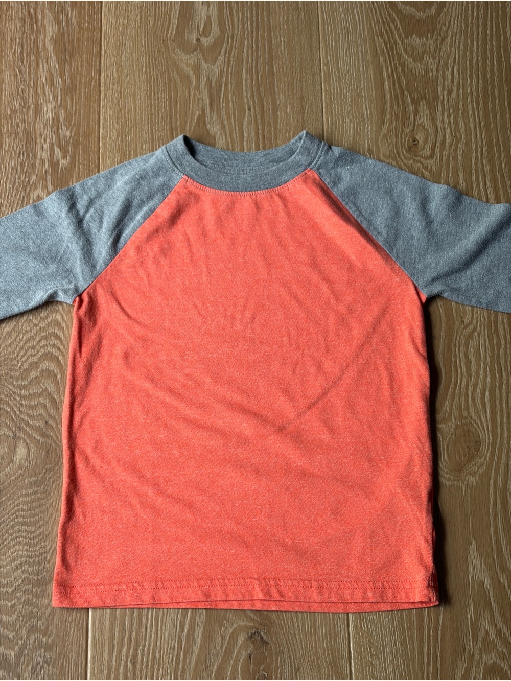 Cat & Jack Coral and Gray Long Sleeve T-shirt, raglan tee, XS 4/5